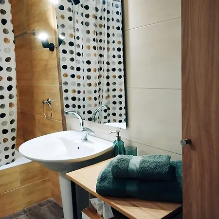 Central Guest House Apartman *