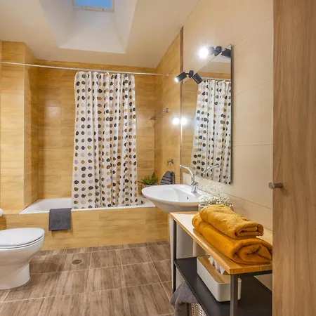 Apartman Central Guest House Íszthmia