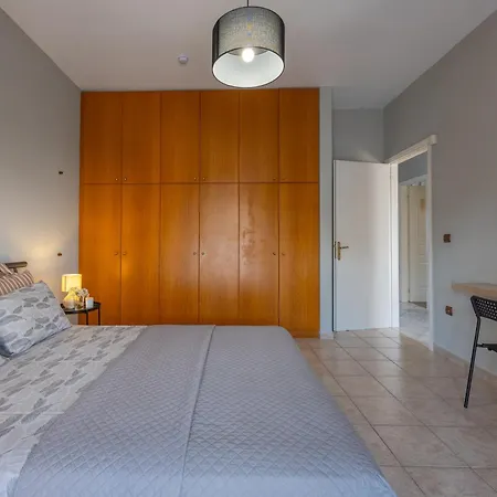 Apartman Central Guest House Íszthmia